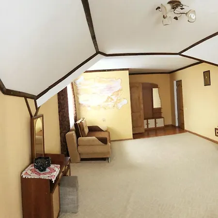Sadyba Svitanok B&B