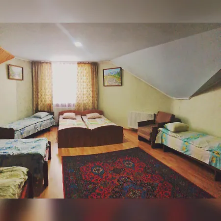 Sadyba Svitanok B&B *